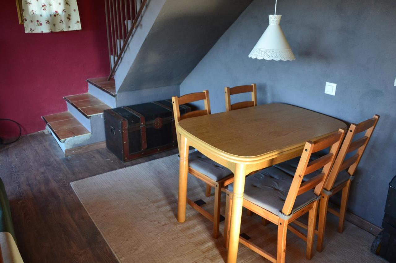 Вилла Casa Junia La Baronia de Sant Oisme Экстерьер фото
